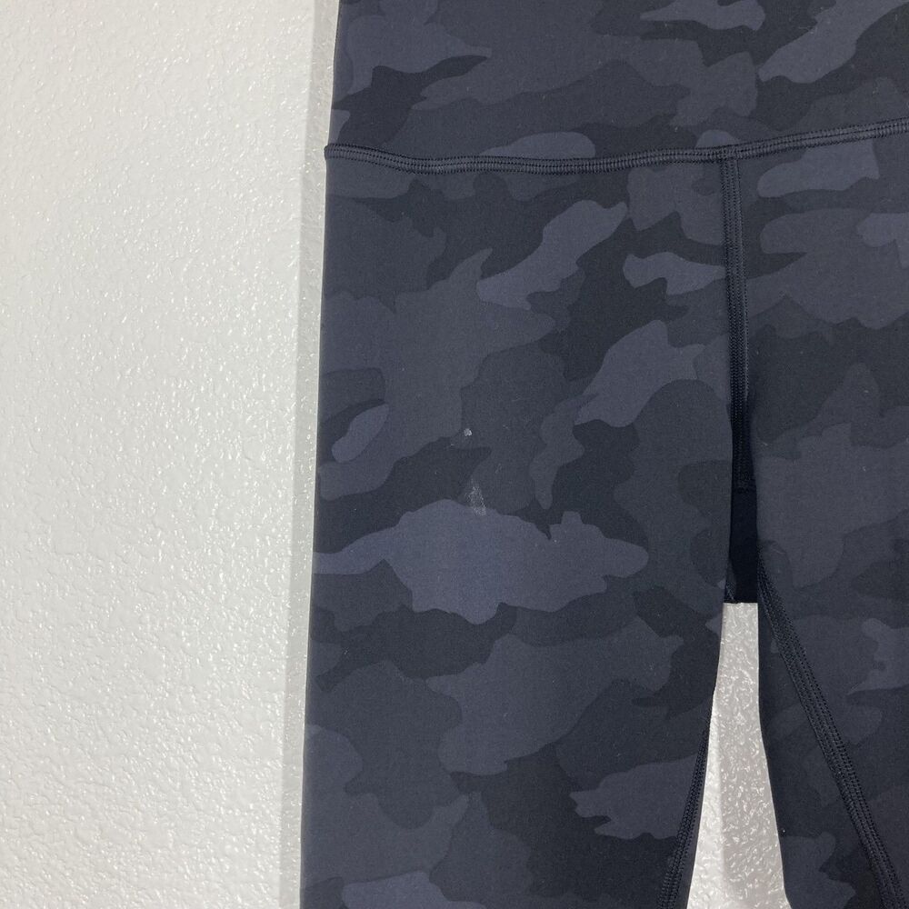 Lululemon Pants Womens 6 Black Camo Align High Rise Leggings Yoga Athletic Gym - Picture 12 of 14